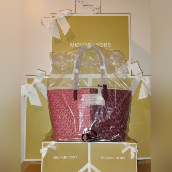 NEW Michael Kors Jet Set Travel Tote Oxblood Multi - Picture 7 of 9